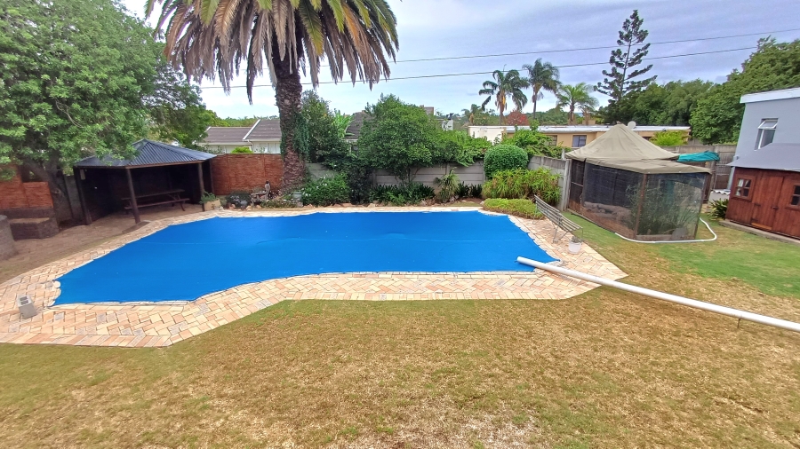 4 Bedroom Property for Sale in Vanes Estate Eastern Cape